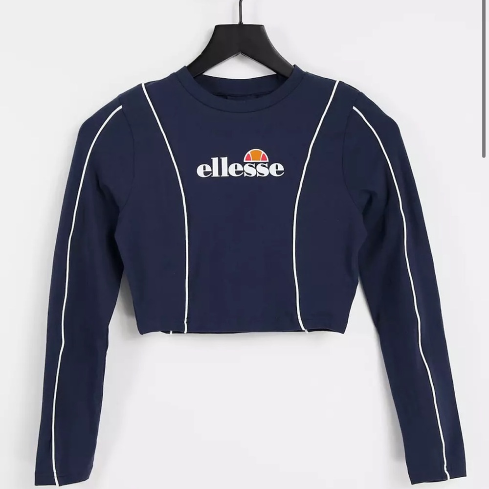Size US 8 Ellesse blue cropped long sleeve, worn 1x like new!